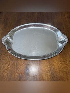 Wilton Armetale Oval Scallop Shell Handle Platter 16.5" Metal Serving Plate